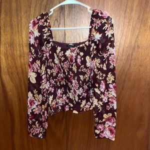 Express. Size L. Puff sleeve floral smocked top